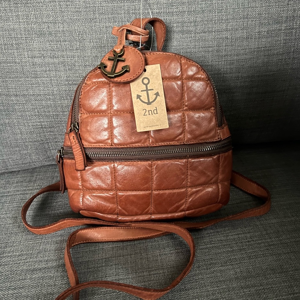 NWT HARBOUR 2nd LEATHER  MULTIFUNCTIONAL SMALL BACKPACK SLING SHOULDER BAG